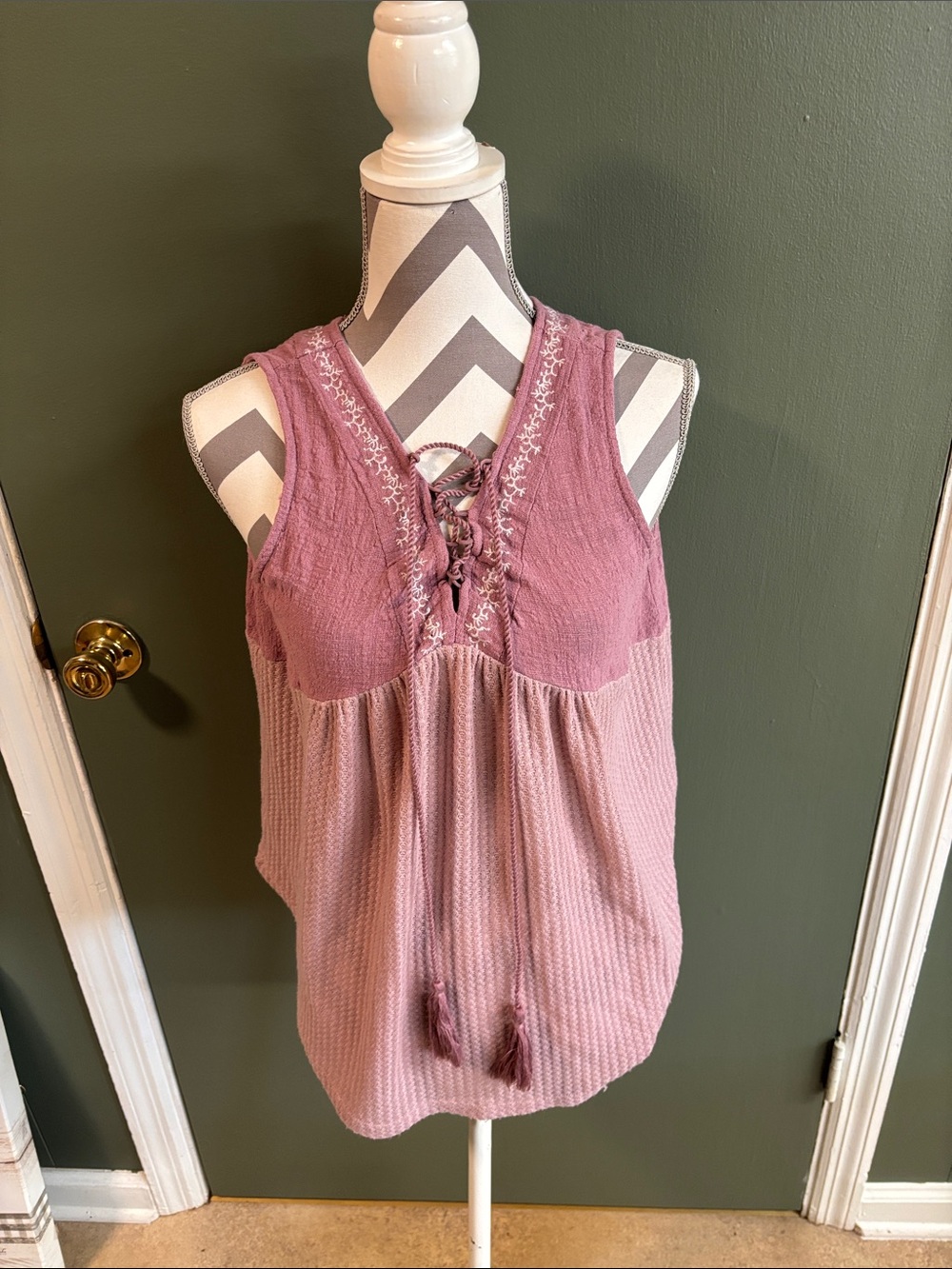 Sleeveless Lace-Up Waffle Tank Top - Mauve